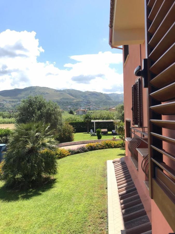 גריסוליאה Villa Laregina מראה חיצוני תמונה