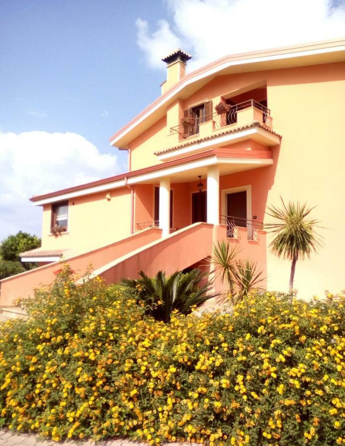 גריסוליאה Villa Laregina מראה חיצוני תמונה