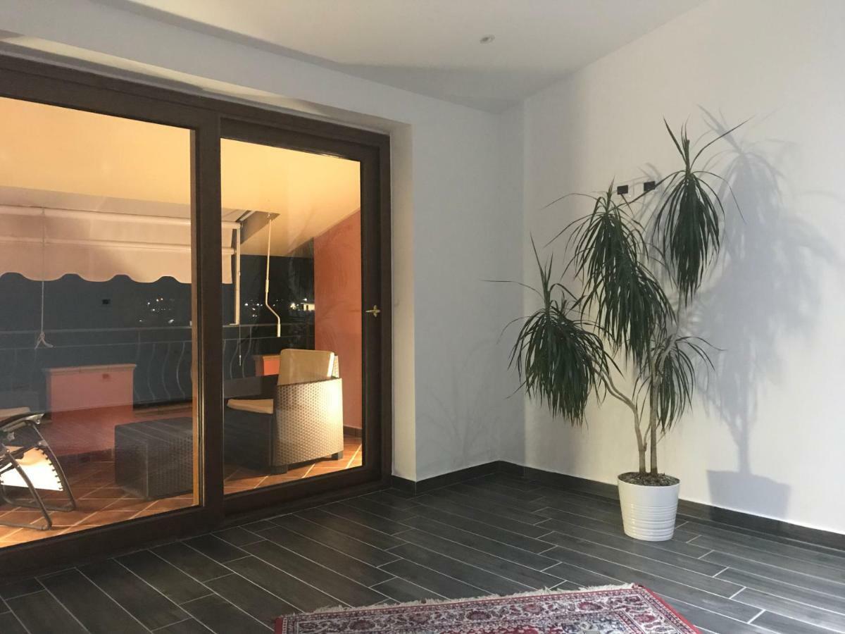 גריסוליאה Villa Laregina מראה חיצוני תמונה