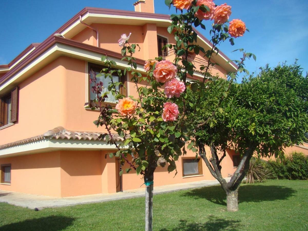 גריסוליאה Villa Laregina מראה חיצוני תמונה